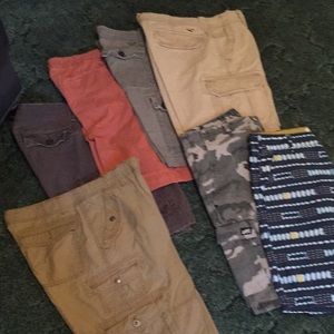 7Pair of men size 32 waist shorts